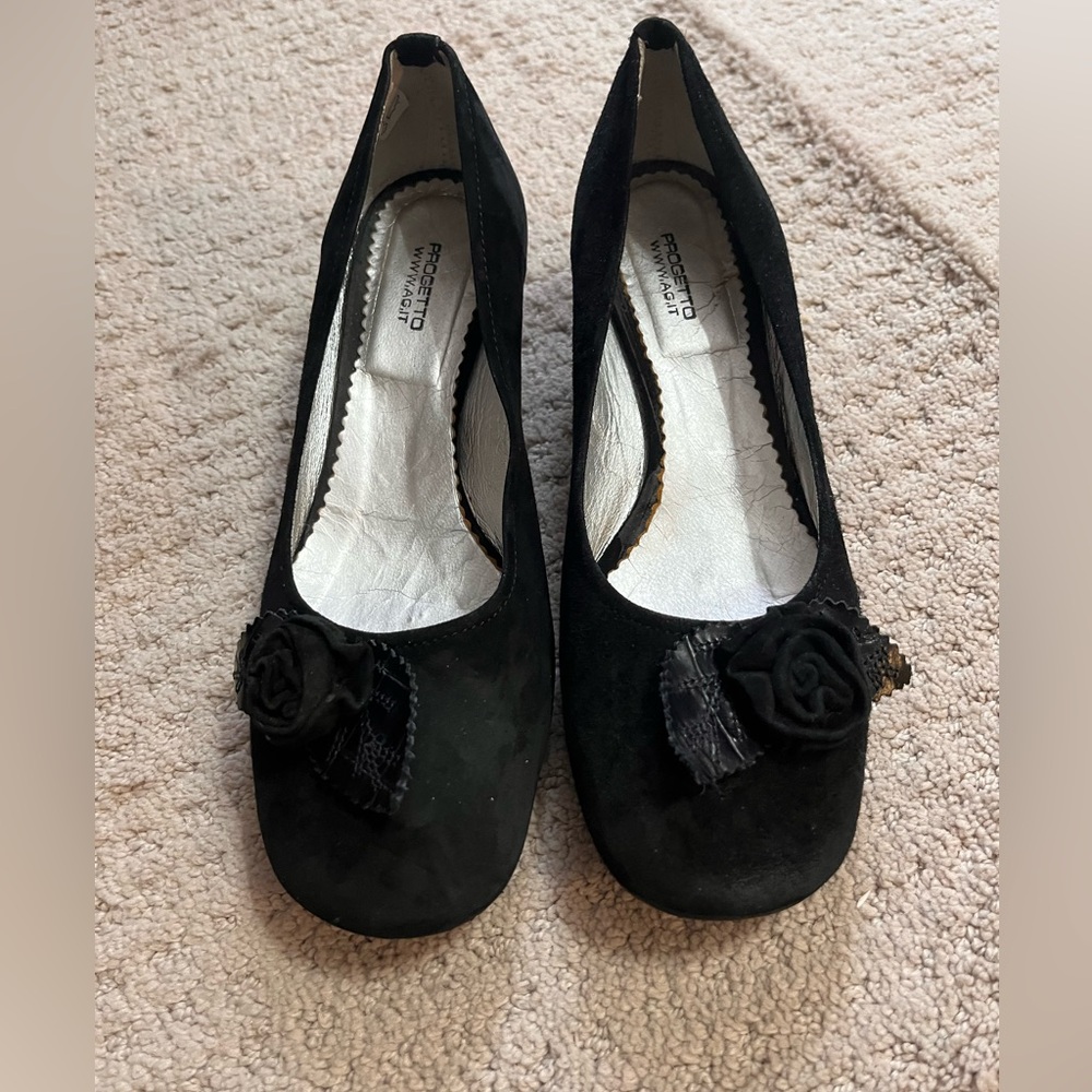 NEW Never Worn Vintage Progetto Black Suede Ladies Shoes